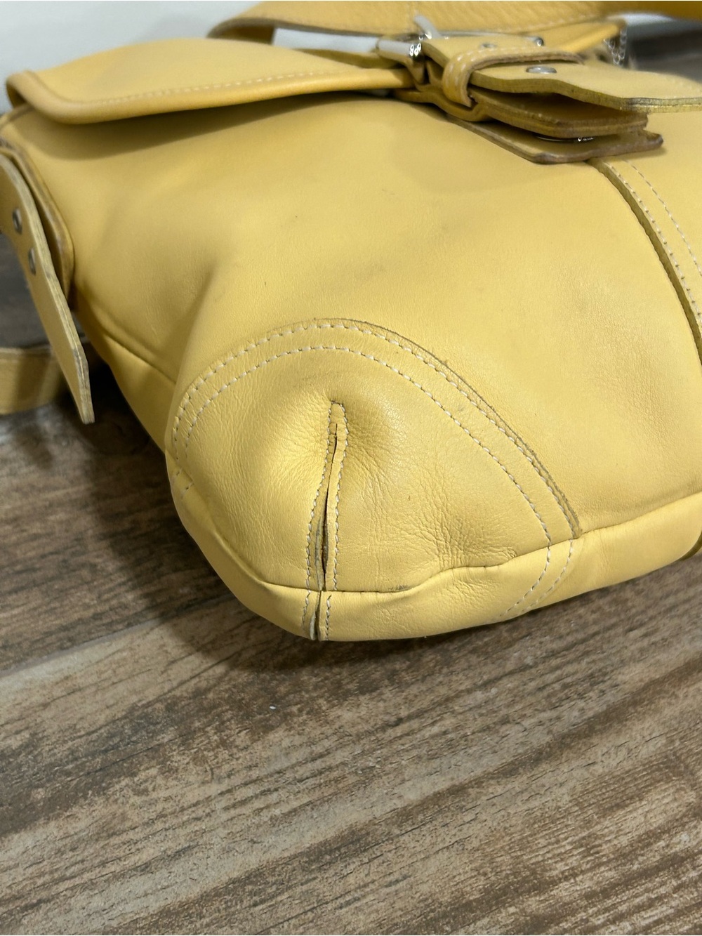 Y2K Coach 9480 Leather Soft Yellow Two-Way Soho Shoulder/Crossbody Bag Buckle - Picture 7 of 13
